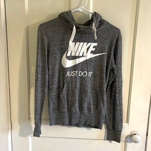 Nike  lightweight hoodie kids small